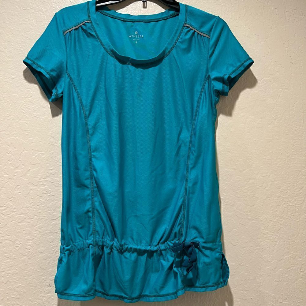 Athleta short sleeve Teal Biker Jersey Ruffle Small activewear